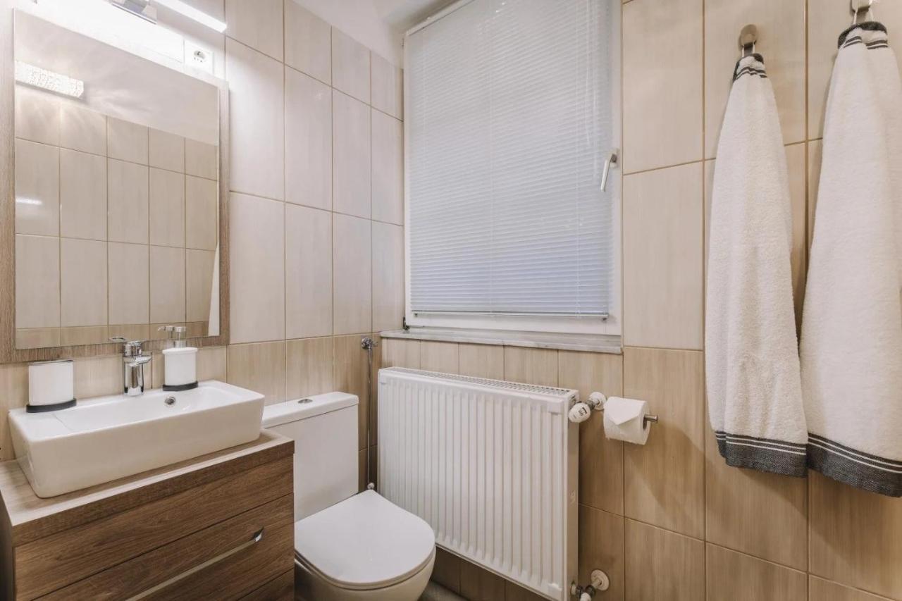 Apartmanhaz Soho 杰尔 外观 照片