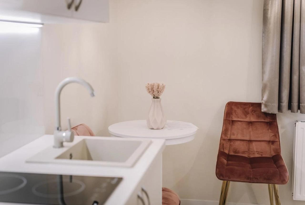 Apartmanhaz Soho 杰尔 外观 照片