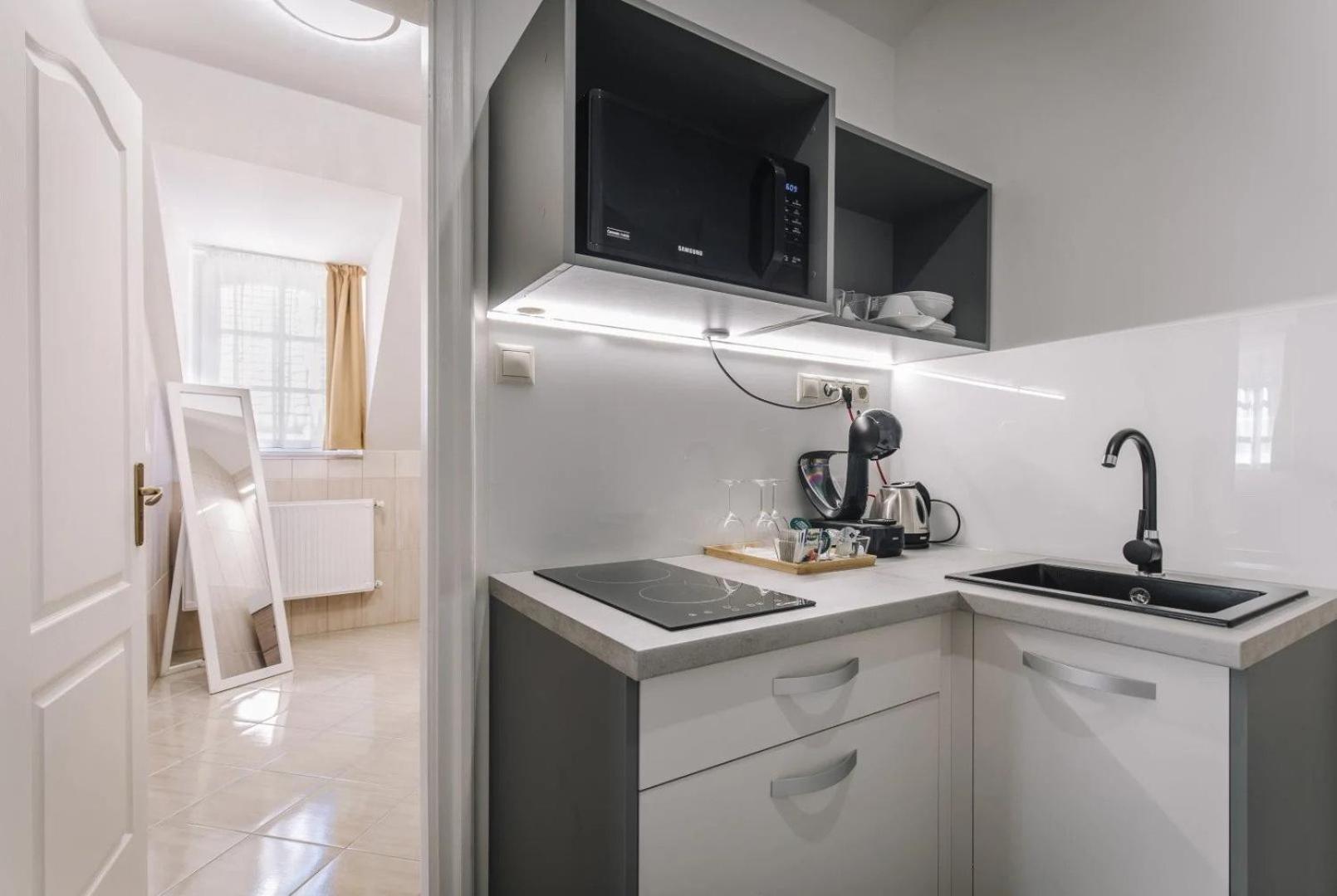 Apartmanhaz Soho 杰尔 外观 照片